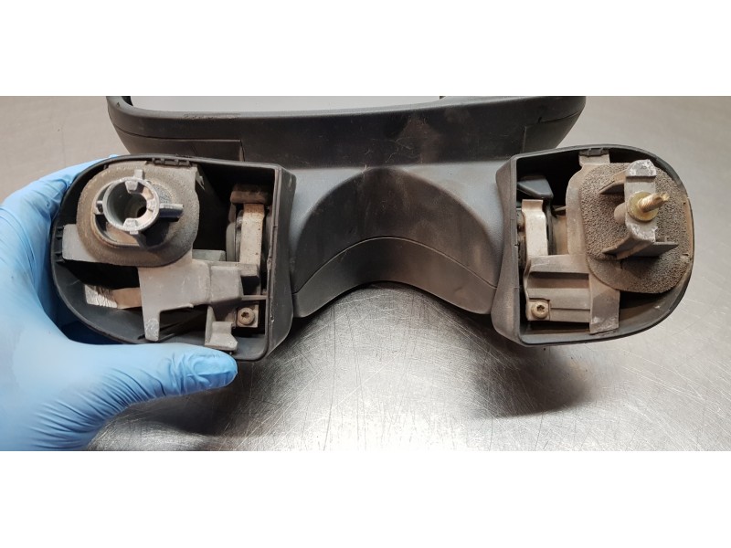 Recambio de retrovisor derecho para opel vivaro furgón 2.7t corto referencia OEM IAM 91160047  