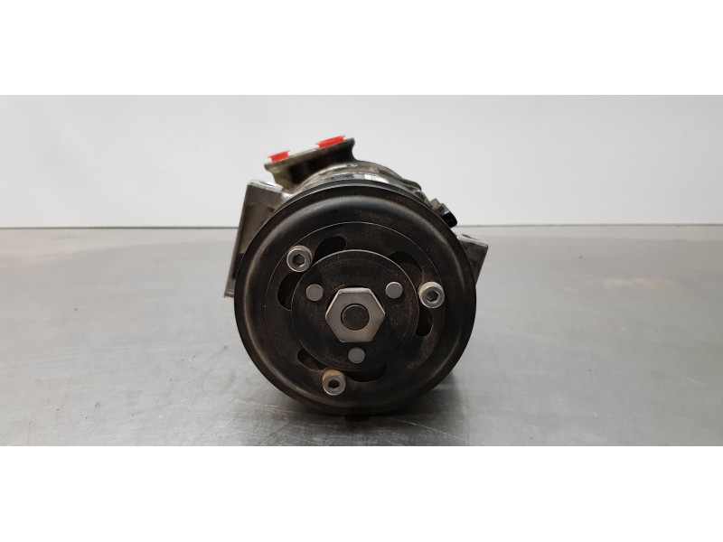 Recambio de compresor aire acondicionado para opel corsa e edition ecoflex referencia OEM IAM 13447214  