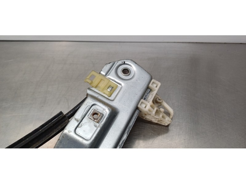 Recambio de elevalunas delantero derecho para renault megane ii berlina 3p confort authentique referencia OEM IAM 8201010927  