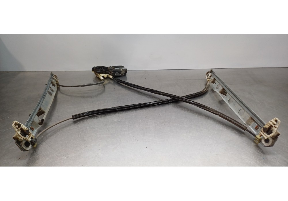 Recambio de elevalunas delantero derecho para renault megane ii berlina 3p confort authentique referencia OEM IAM 8201010927  