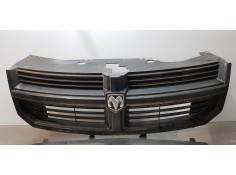 Recambio de rejilla delantera para dodge avenger se referencia OEM IAM 05116322  