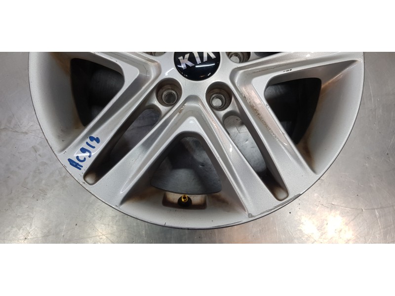 Recambio de llanta para kia ceed sportswagon tech referencia OEM IAM 52910J7200  