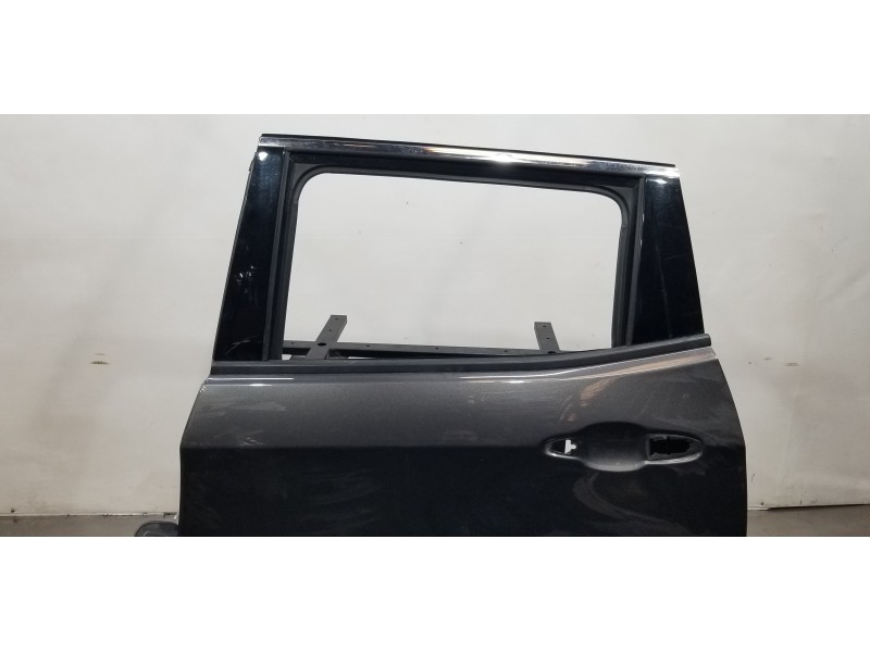 Recambio de puerta trasera izquierda para jeep compass ii longitude 4x4 referencia OEM IAM 68246269AA  
