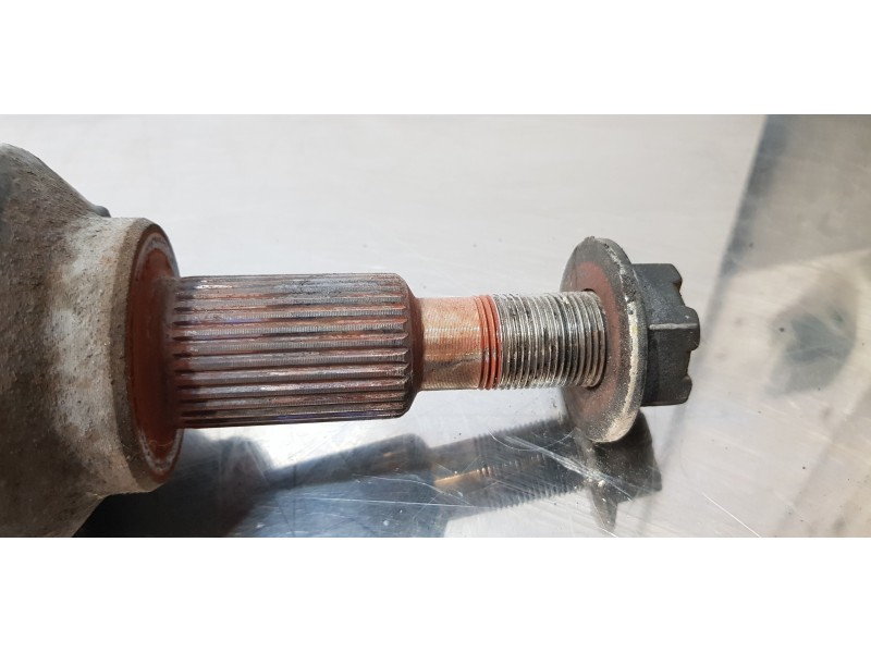 Recambio de transmision delantera derecha para dodge avenger se referencia OEM IAM P05085120AF  