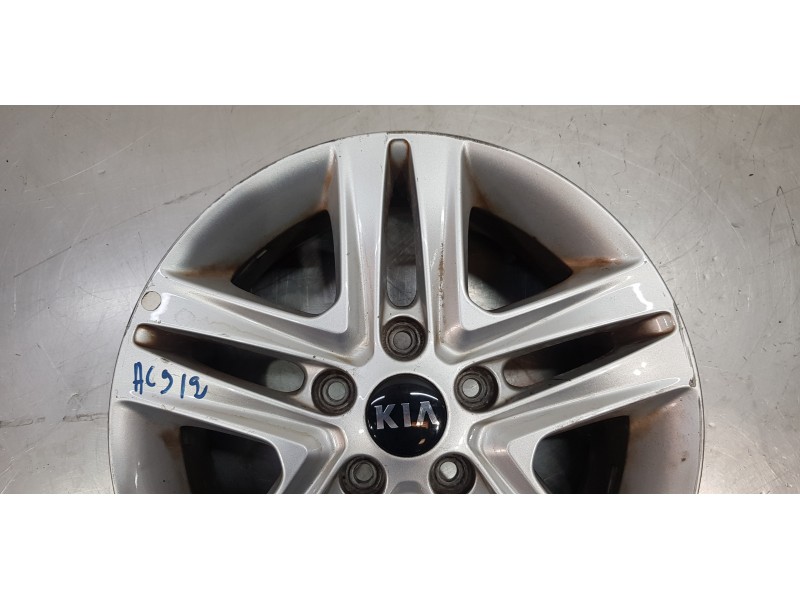 Recambio de llanta para kia ceed sportswagon tech referencia OEM IAM 52910J7200  