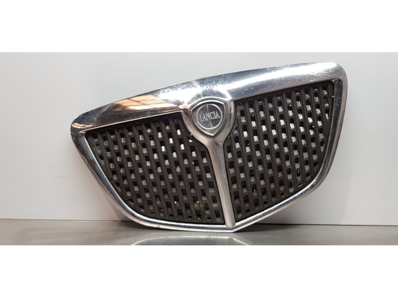Recambio de rejilla delantera para lancia ypsilon (101) 1.3 multijet 16v oro (66kw) (10.2006) referencia OEM IAM   