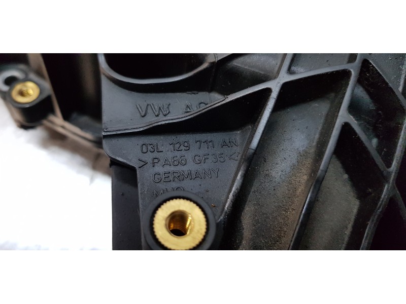 Recambio de colector admision para skoda superb combi (3t5) ambition referencia OEM IAM 03L129711AN   Recambio de colector admision para skoda superb combi (3t5) ambition referencia OEM IAM 03L129711AN