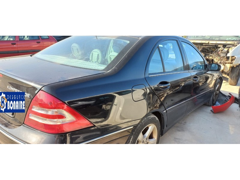 mercedes clase c (w203) berlina del año 2005