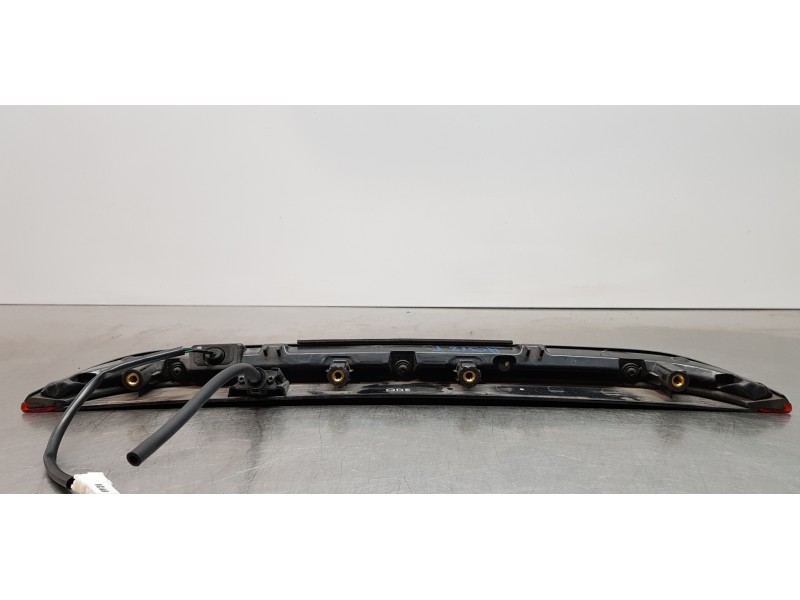 Recambio de luz central de freno para kia ceed sportswagon tech referencia OEM IAM 92700J7100  