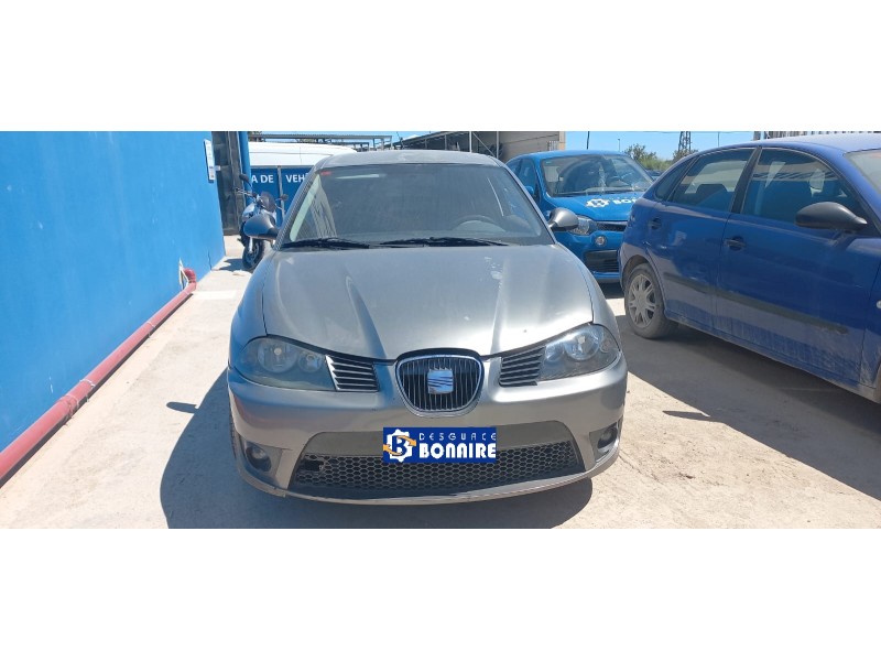 seat ibiza (6l1) del año 2004