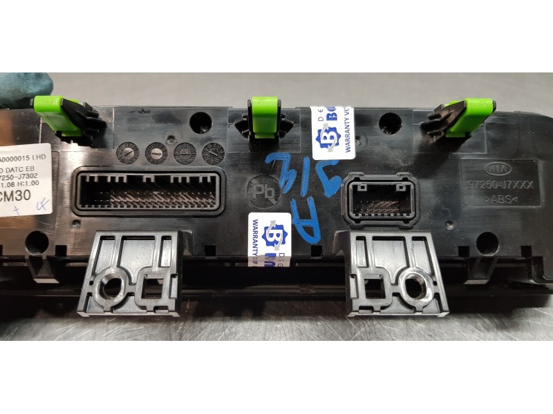 Recambio de mando climatizador para kia ceed sportswagon tech referencia OEM IAM 97250J7302WK 97250J7302 