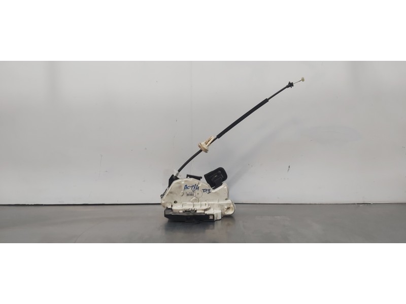 Recambio de cerradura puerta delantera izquierda para volkswagen golf vi (5k1) sport referencia OEM IAM 5K1837015J   Recambio de cerradura puerta delantera izquierda para volkswagen golf vi (5k1) sport referencia OEM IAM 5K1837015J