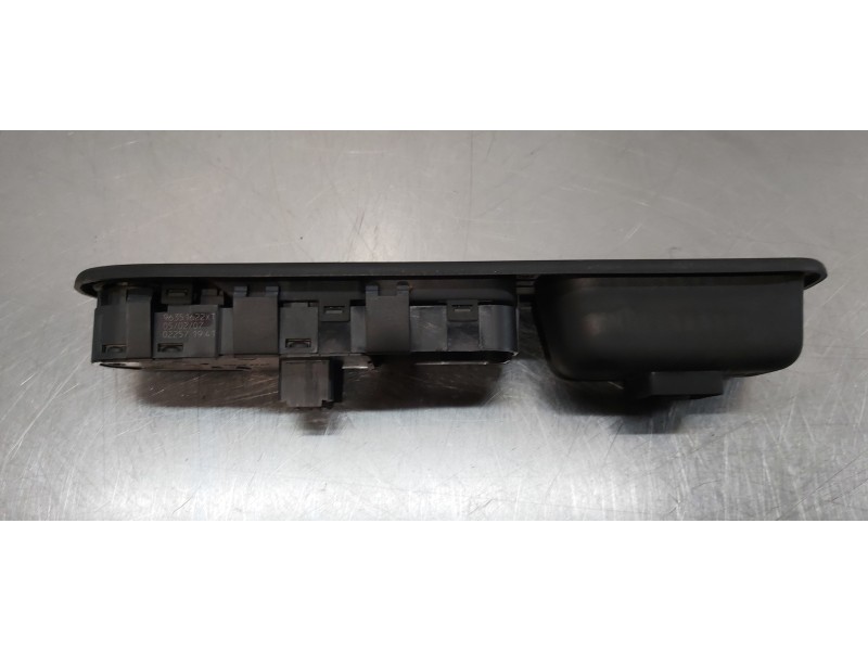 Recambio de mando elevalunas delantero izquierdo para peugeot 307 berlina (s2) d-sign referencia OEM IAM 96351622XT   Recambio de mando elevalunas delantero izquierdo para peugeot 307 berlina (s2) d-sign referencia OEM IAM 96351622XT