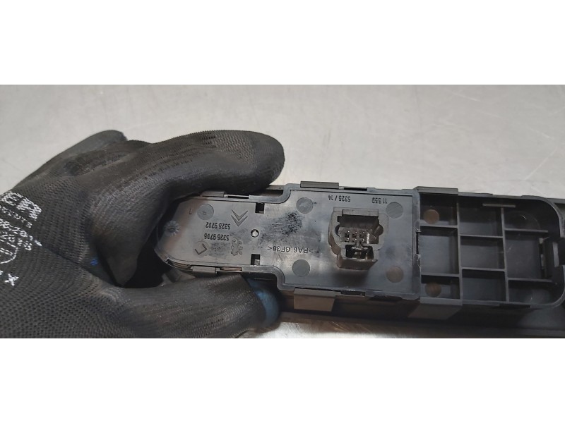 Recambio de mando elevalunas delantero izquierdo para peugeot 307 berlina (s2) d-sign referencia OEM IAM 96351622XT   Recambio de mando elevalunas delantero izquierdo para peugeot 307 berlina (s2) d-sign referencia OEM IAM 96351622XT