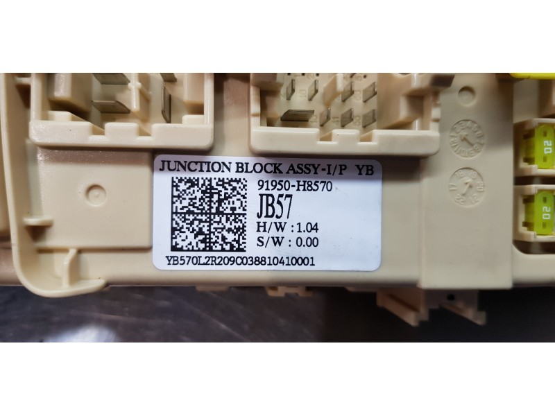 Recambio de caja reles / fusibles para kia rio (yb) business referencia OEM IAM 91950H8570  