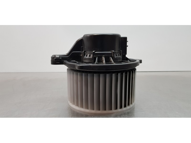 Recambio de motor calefaccion para kia ceed sportswagon tech referencia OEM IAM 97113J7000  