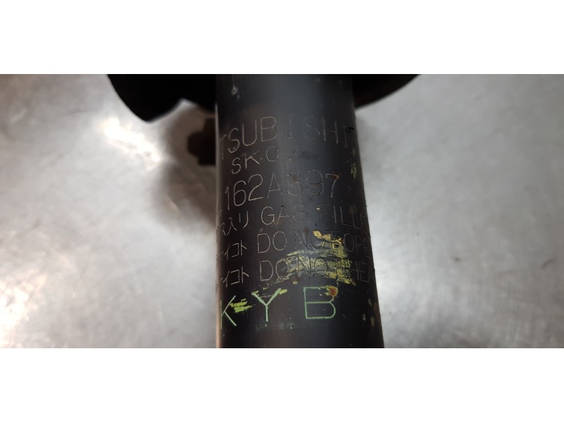 Recambio de amortiguador trasero izquierdo para mitsubishi outlander (gf0) motion 4wd referencia OEM IAM 4162A397  