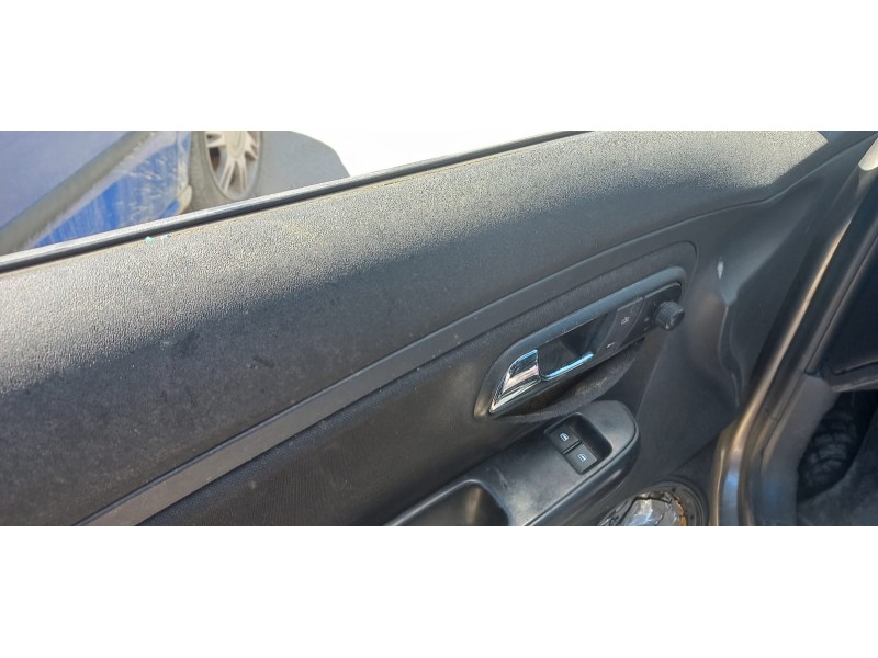 seat ibiza (6l1) del año 2004