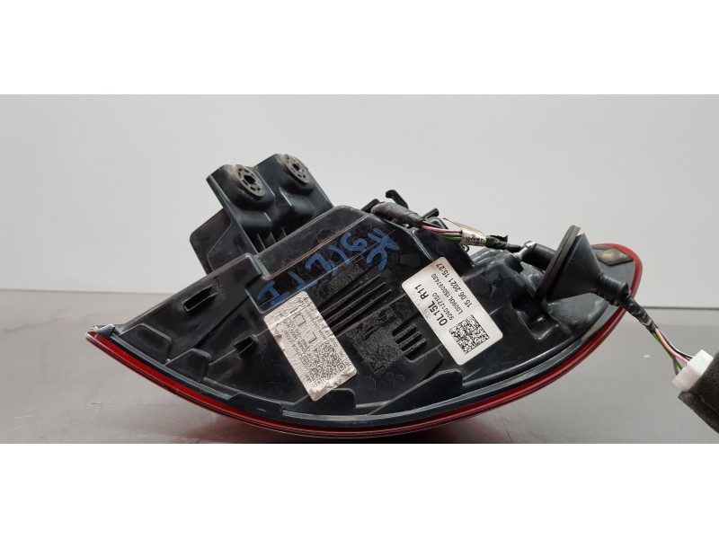 Recambio de piloto trasero izquierdo para kia ceed sportswagon tech referencia OEM IAM 92401J7150  