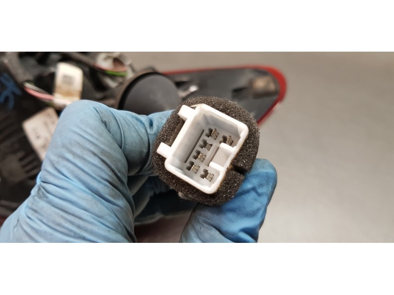 Recambio de piloto trasero izquierdo para kia ceed sportswagon tech referencia OEM IAM 92401J7150  