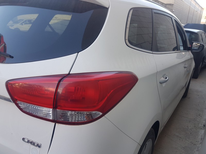 kia carens ( ) del año 2016