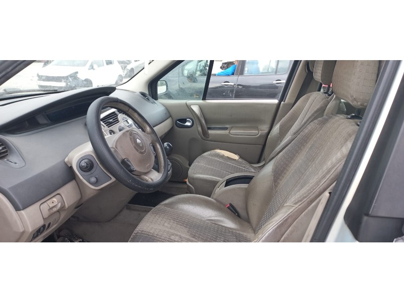 renault scenic ii del año 2003