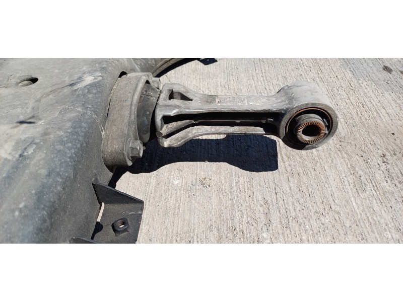 Recambio de puente delantero para kia ceed sportswagon tech referencia OEM IAM 62400J7AA0 62401J7AA0 