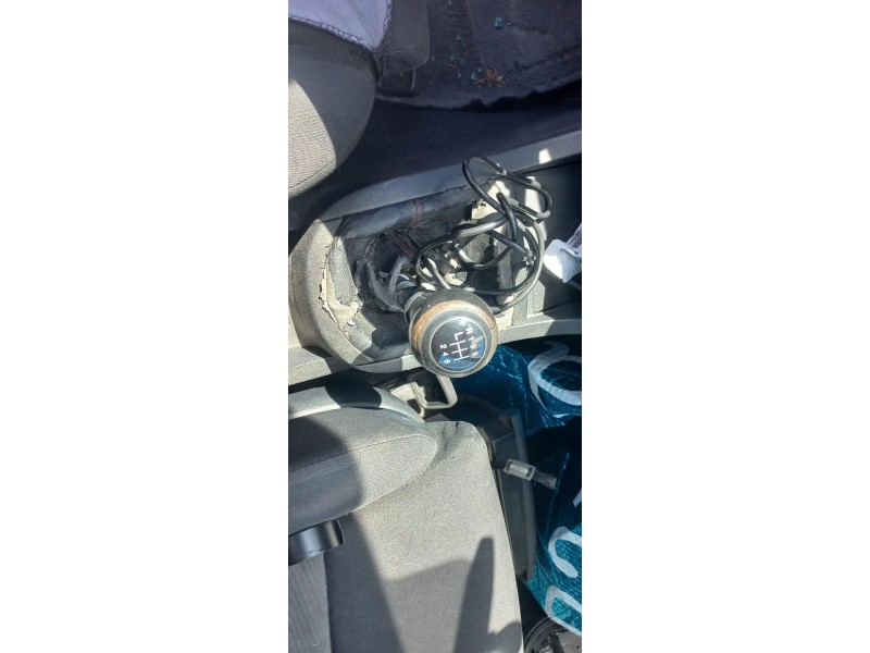 seat ibiza (6l1) del año 2004