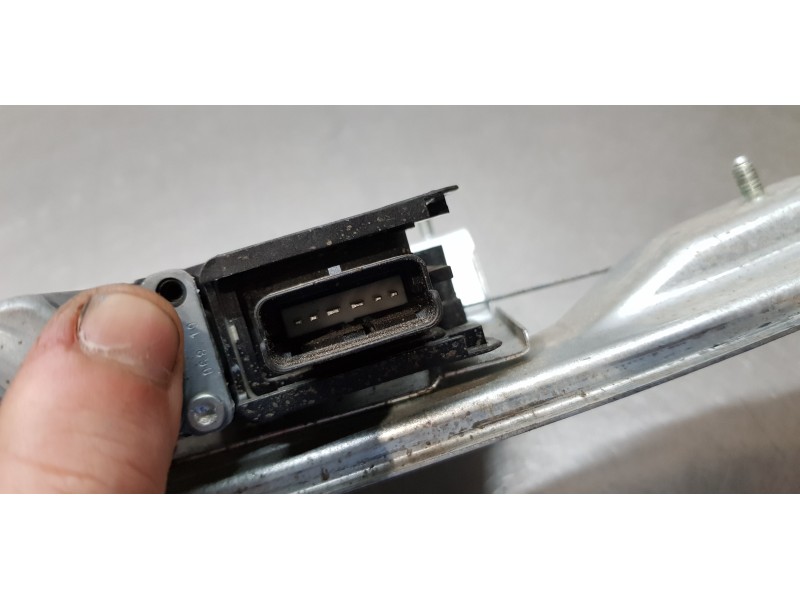 Recambio de elevalunas delantero izquierdo para peugeot 208 (p2) active referencia OEM IAM 9816401780  