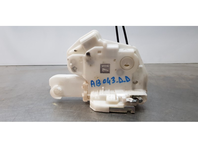 Recambio de cerradura puerta delantera derecha para mitsubishi outlander (gf0) motion 4wd referencia OEM IAM 5715A728  