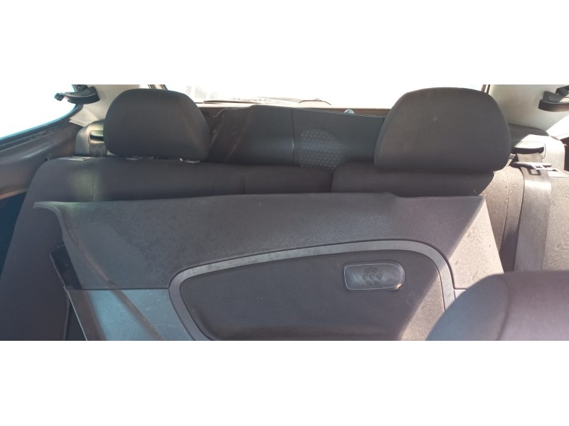 seat ibiza (6l1) del año 2004