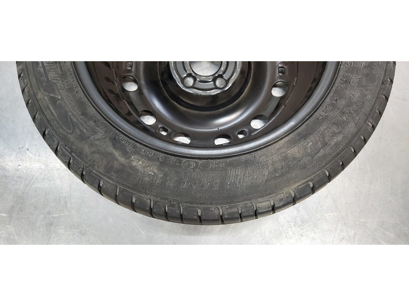 Recambio de neumatico repuesto para seat toledo (kg3) reference referencia OEM IAM 6R0601027R  