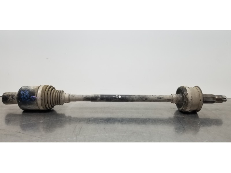 Recambio de transmision trasera izquierda para jeep compass ii longitude 4x4 referencia OEM IAM P68287864AB P68287864AB 