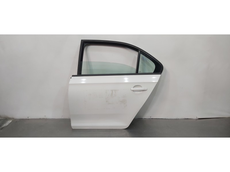 Recambio de puerta trasera izquierda para seat toledo (kg3) reference referencia OEM IAM 5JA833051C  