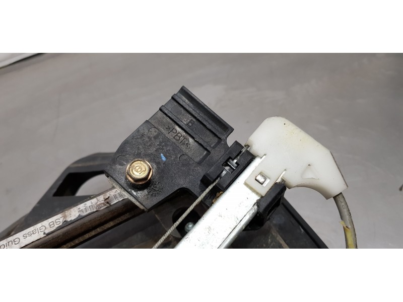 Recambio de elevalunas trasero derecho para mazda 2 berlina (dy) 1.4 crtd active referencia OEM IAM 3M71A045H22A  