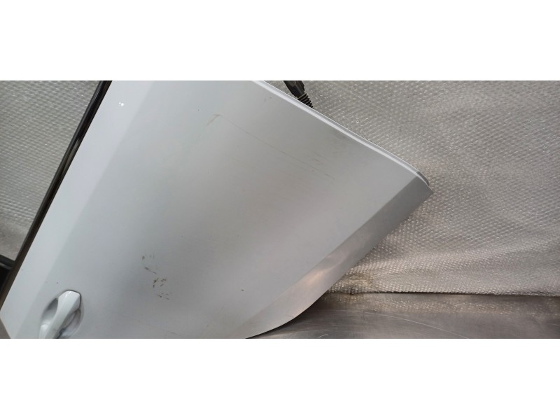 Recambio de puerta trasera derecha para kia ceed sportswagon tech referencia OEM IAM 77004J7200  