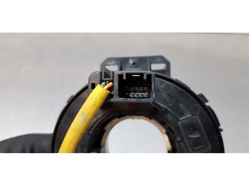 Recambio de anillo airbag para mitsubishi space star (a00) motion referencia OEM IAM 1860C638  