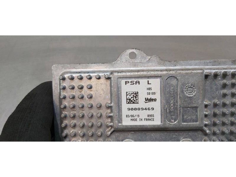 Recambio de centralita faros xenon para peugeot 3008 style referencia OEM IAM 1616879380  