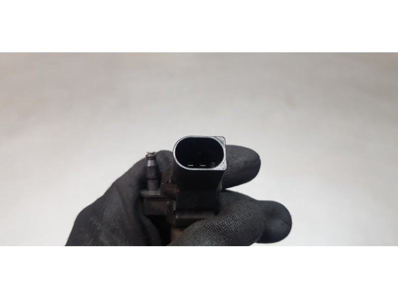 Recambio de inyector para volkswagen touareg (7l6) v6 tdi referencia OEM IAM 059130277AH  