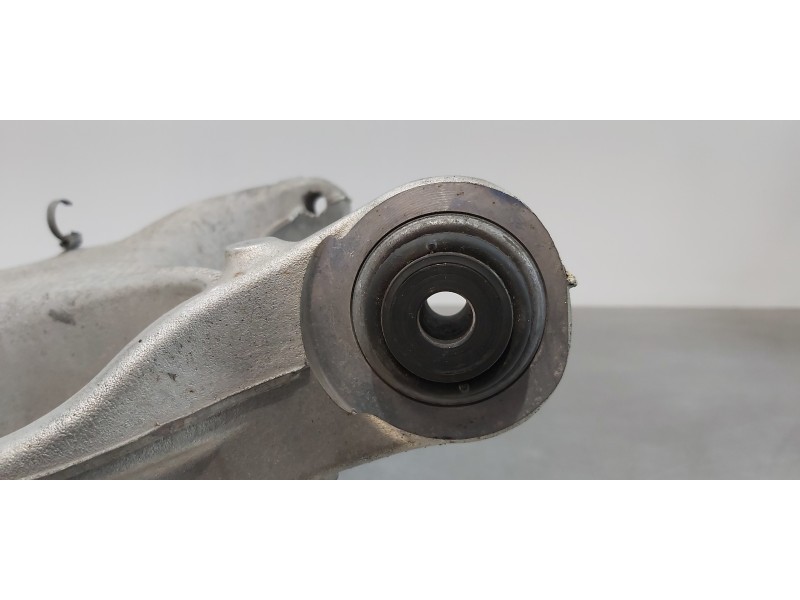 Recambio de brazo suspension inferior trasero derecho para volvo xc60 inscription awd referencia OEM IAM 32246511  