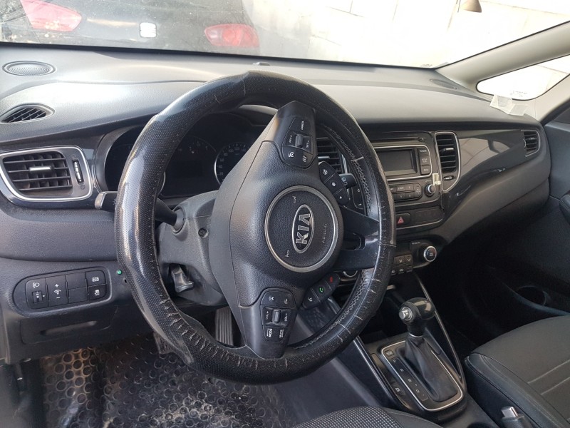 kia carens ( ) del año 2016