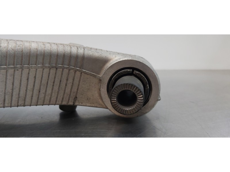 Recambio de brazo suspension inferior trasero derecho para volvo xc60 inscription awd referencia OEM IAM 32246511  