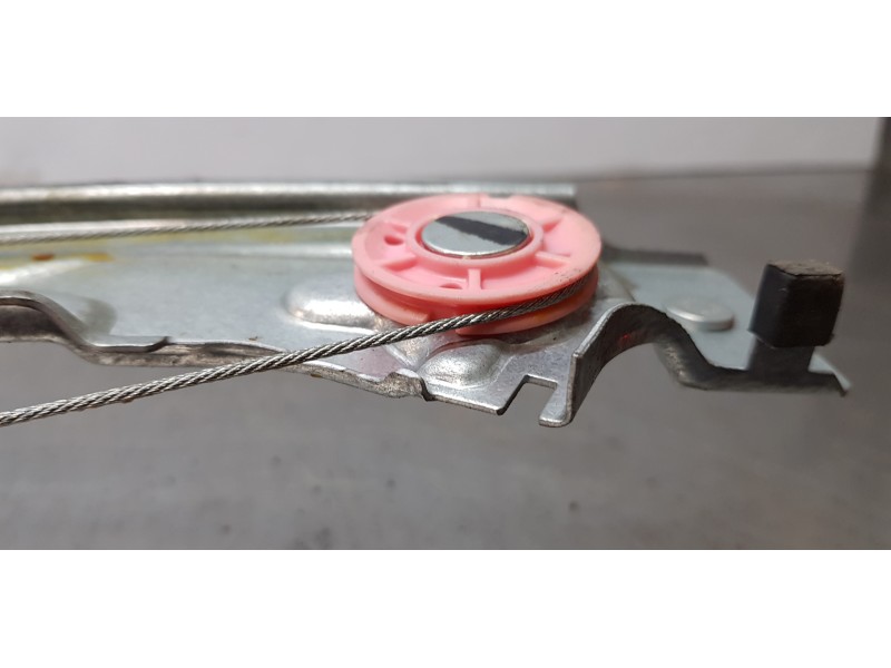 Recambio de elevalunas trasero derecho para citroen c3 picasso exclusive referencia OEM IAM 9681271880  