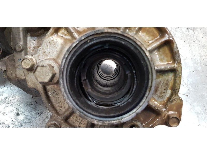 Recambio de diferencial delantero para mitsubishi outlander (gf0) motion 4wd referencia OEM IAM 3200A158  