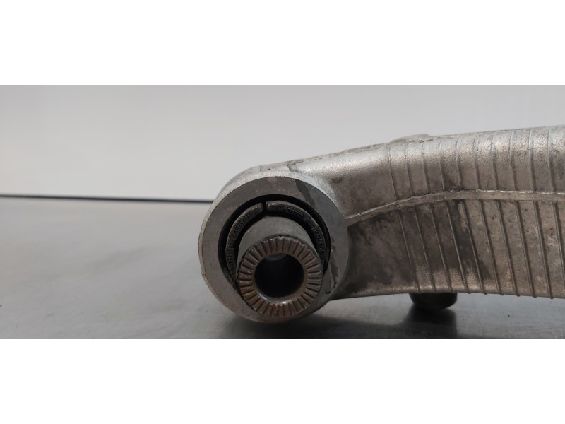 Recambio de brazo suspension inferior trasero izquierdo para volvo xc60 inscription awd referencia OEM IAM 32246510  