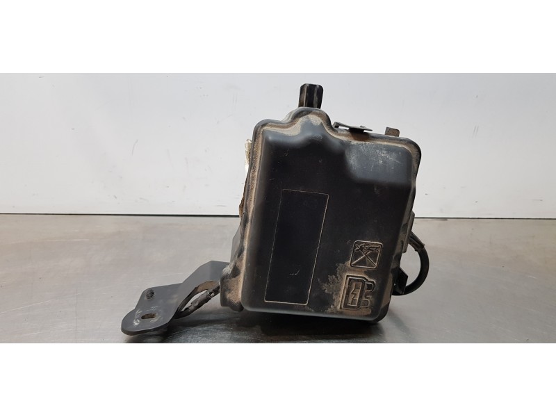 Recambio de caja reles / fusibles para citroen c4 cactus live referencia OEM IAM 9804848480  