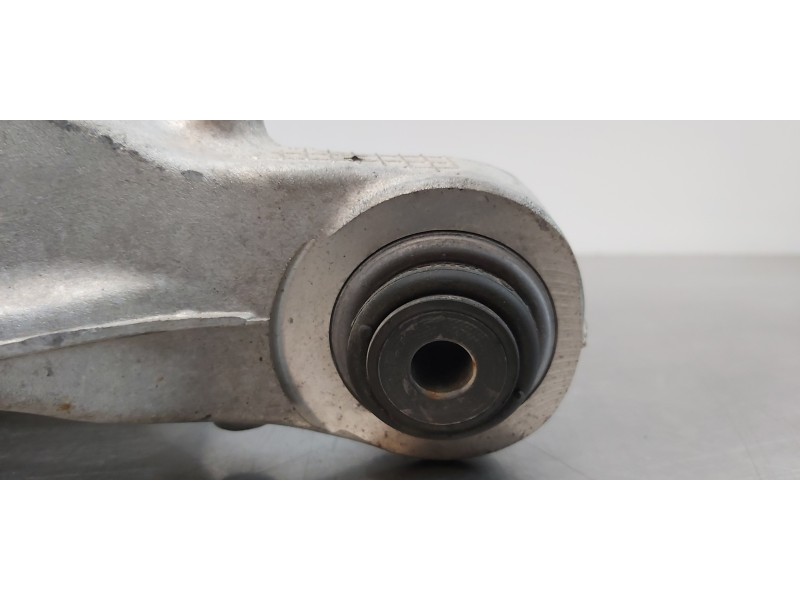 Recambio de brazo suspension inferior trasero izquierdo para volvo xc60 inscription awd referencia OEM IAM 32246510  