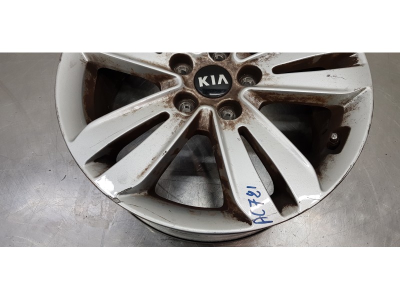 Recambio de llanta para kia sportage emotion 2wd referencia OEM IAM 52910F1200  