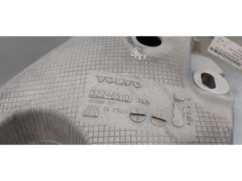 Recambio de brazo suspension inferior trasero izquierdo para volvo xc60 inscription awd referencia OEM IAM 32246510  