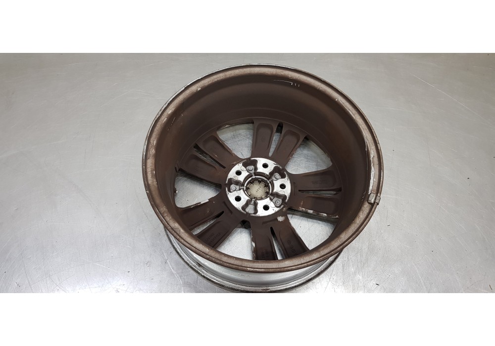 Recambio de llanta para kia sportage emotion 2wd referencia OEM IAM 52910F1200  